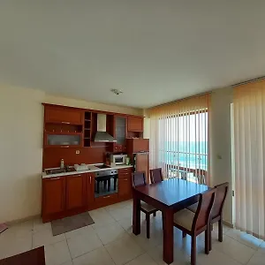 Apartman съни бей, Napospart